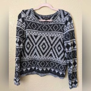 Lucky Brand Black and White Geometric Pattern Pullover Sweater